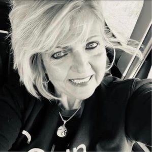 Meet your Posher, Becky